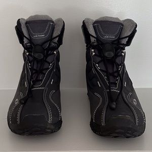 Salomon Women's Waterproof Snow Boot Size 8-1/2 with Thinsulate